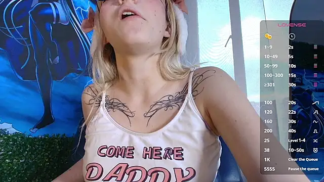 Snapshot of Cloe_five chatting on January 12, 2026, 2:44 pm Cloe five online show from January 12, 2026, 2:44 pm