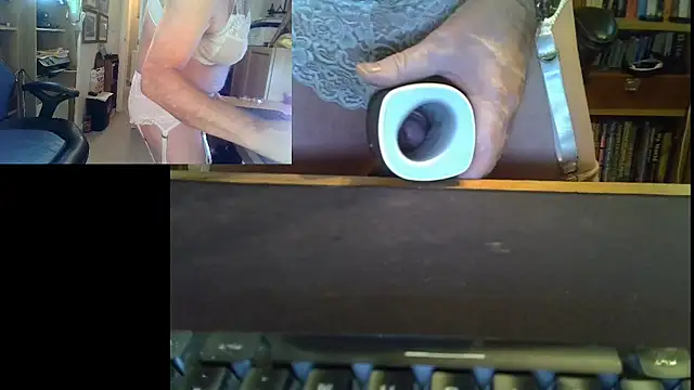 Snapshot of nataliecdlive chatting on December 2, 2024, 8:11 pm nataliecdlive online show from December 2, 2024, 8:11 pm