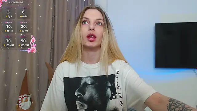 Stormy066 online show from December 20, 2024, 9:17 pm