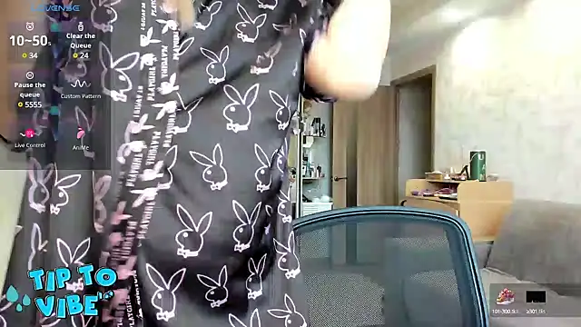 lady Nati online show from February 14, 2025, 1:40 pm