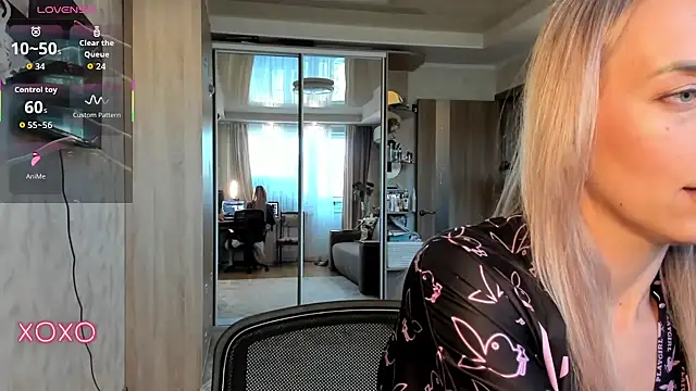 lady Nati online show from September 22, 2025, 1:24 pm