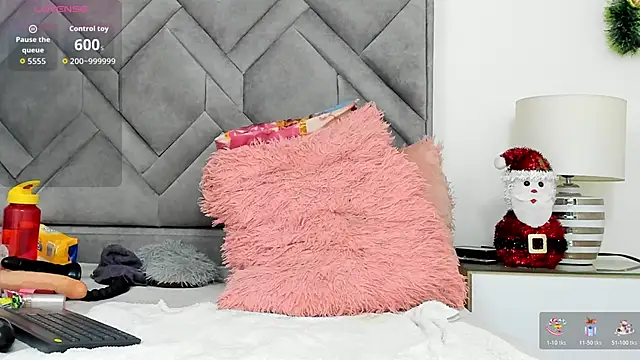 alicee 18 online show from November 20, 2025, 1:55 pm