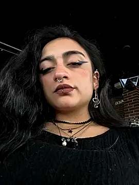 Lila Desiree online show from October 27, 2025, 4:22 pm