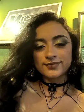 Lila Desiree online show from March 11, 2026, 6:36 pm