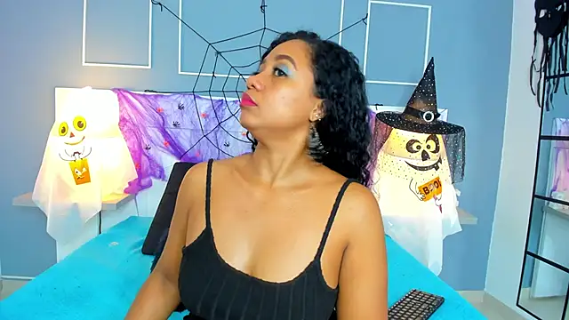 Kamila-Kane online show from October 25, 2025, 10:59 pm