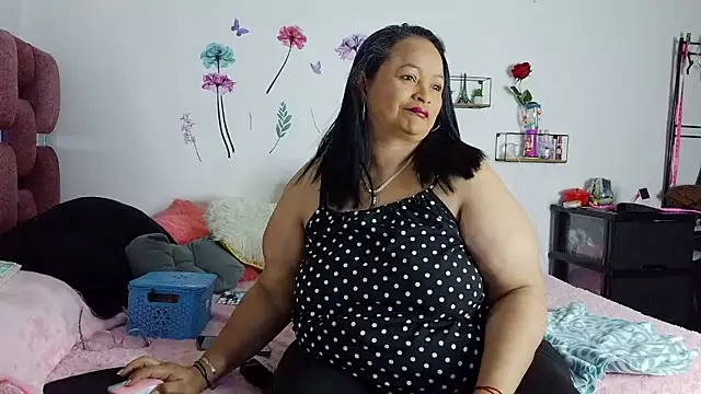 ScarletthJhonson- online show from May 12, 2026, 10:18 pm
