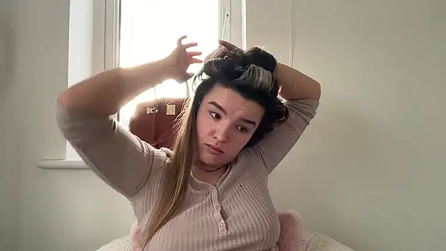 Snapshot of maisiesmithx chatting on January 17, 2026, 11:37 am maisiesmithx online show from January 17, 2026, 11:37 am