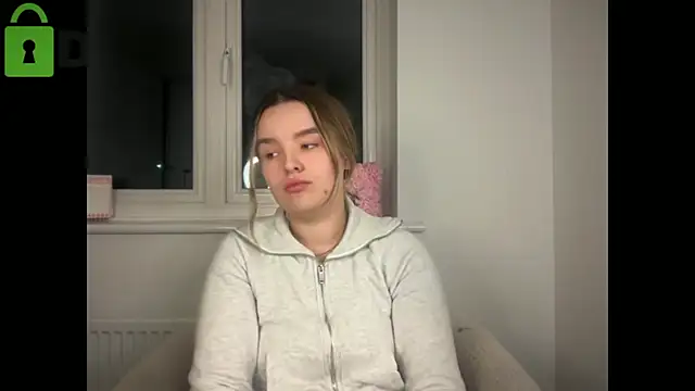 Snapshot of maisiesmithx chatting on February 2, 2026, 11:25 pm maisiesmithx online show from February 2, 2026, 11:25 pm