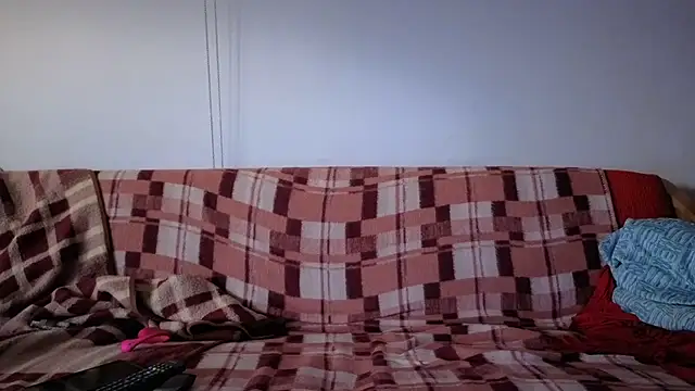 loverboyxxx69 online show from November 2, 2025, 6:05 am