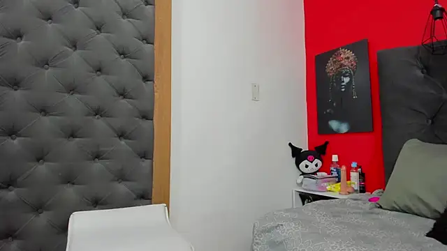 Snapshot of YayaHilton chatting on February 1, 2025, 4:14 am YayaHilton online show from February 1, 2025, 4:14 am