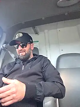 Beardedtattood online show from October 23, 2025, 11:53 am