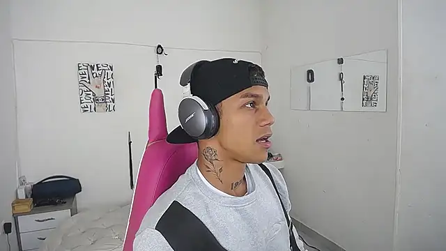 Snapshot of Leonard_Price chatting on January 14, 2026, 3:01 am Leonard Price online show from January 14, 2026, 3:01 am