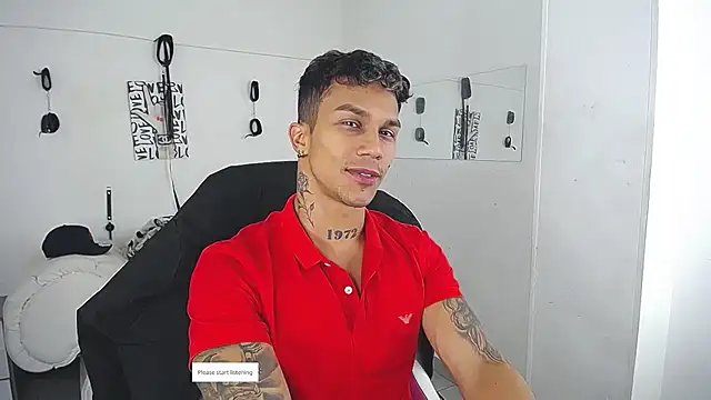 Snapshot of Leonard_Price chatting on February 3, 2026, 12:43 pm Leonard Price online show from February 3, 2026, 12:43 pm