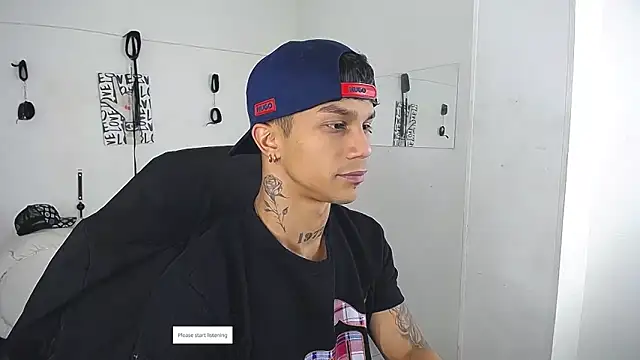 Snapshot of Leonard_Price chatting on February 4, 2026, 12:22 pm Leonard Price online show from February 4, 2026, 12:22 pm