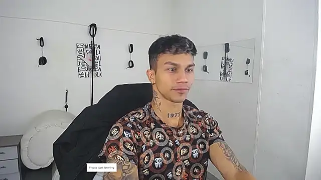 Snapshot of Leonard_Price chatting on February 6, 2026, 12:52 pm Leonard Price online show from February 6, 2026, 12:52 pm