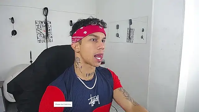 Snapshot of Leonard_Price chatting on February 12, 2026, 1:17 pm Leonard Price online show from February 12, 2026, 1:17 pm