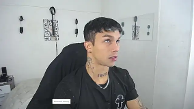 Snapshot of Leonard_Price chatting on February 23, 2026, 1:30 pm Leonard Price online show from February 23, 2026, 1:30 pm