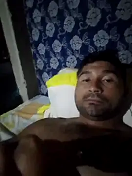 Snapshot of Diogo100 chatting on February 3, 2026, 6:51 am Diogo100 online show from February 3, 2026, 6:51 am