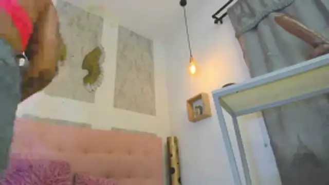 zhamira 21 online show from December 3, 2025, 8:18 pm