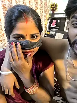 Snapshot of Indian_Lust_Couple chatting on December 17, 2024, 9:27 pm Indian Lust Couple online show from December 17, 2024, 9:27 pm