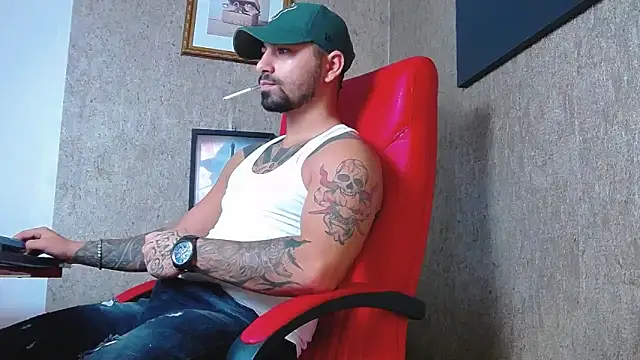 Snapshot of NigelBoydXXX chatting on February 7, 2025, 7:40 am NigelBoydXXX online show from February 7, 2025, 7:40 am