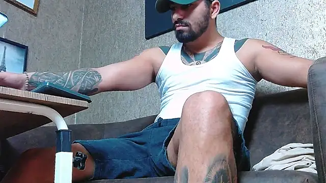 Snapshot of NigelBoydXXX chatting on February 26, 2025, 5:53 am NigelBoydXXX online show from February 26, 2025, 5:53 am
