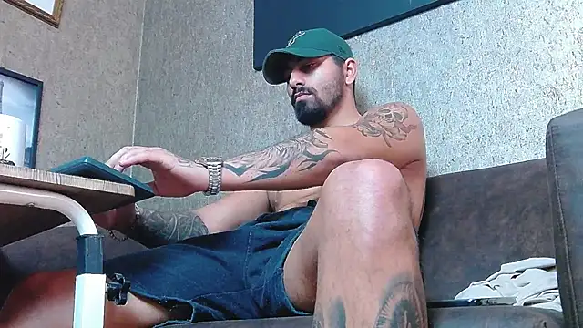 Snapshot of NigelBoydXXX chatting on February 26, 2025, 8:59 am NigelBoydXXX online show from February 26, 2025, 8:59 am