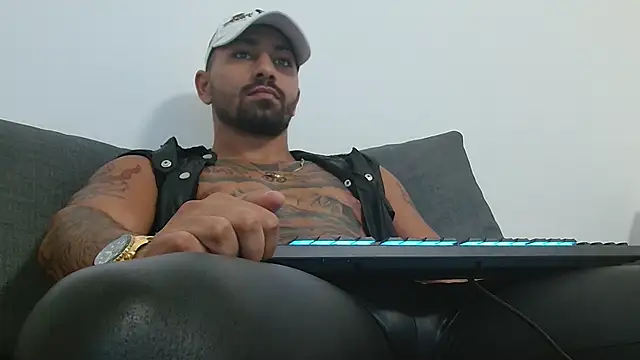 Snapshot of NigelBoydXXX chatting on October 2, 2025, 7:04 am NigelBoydXXX online show from October 2, 2025, 7:04 am