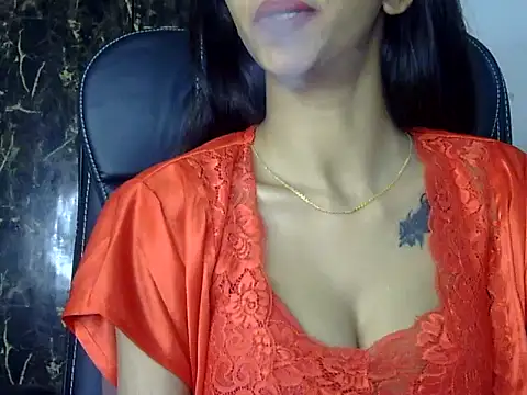 Snapshot of MAAYRA_09 chatting on February 12, 2025, 9:54 pm MAAYRA 09 online show from February 12, 2025, 9:54 pm