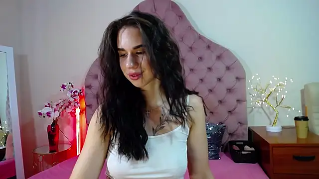 Erikka   online show from July 2, 2026, 7:03 am