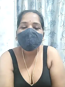 Snapshot of MaaliiiPonuTamil chatting on January 27, 2025, 1:48 am MaaliiiPonuTamil online show from January 27, 2025, 1:48 am