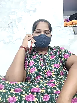 Snapshot of MaaliiiPonuTamil chatting on February 11, 2025, 3:29 am MaaliiiPonuTamil online show from February 11, 2025, 3:29 am