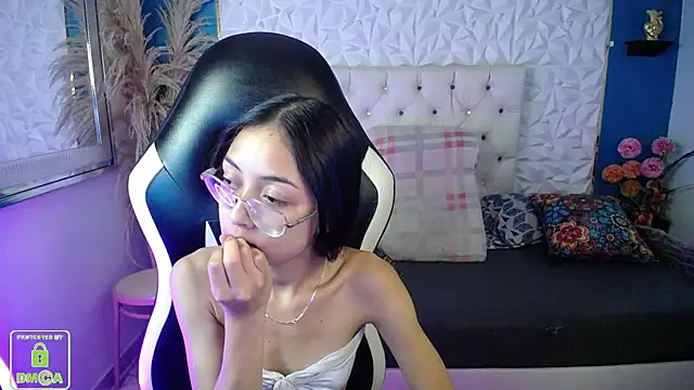 Snapshot of NathaliaSweet_11 chatting on February 13, 2026, 2:57 pm NathaliaSweet 11 online show from February 13, 2026, 2:57 pm