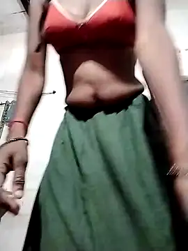 Snapshot of MAAYRA0809 chatting on February 21, 2025, 4:48 pm MAAYRA0809 online show from February 21, 2025, 4:48 pm