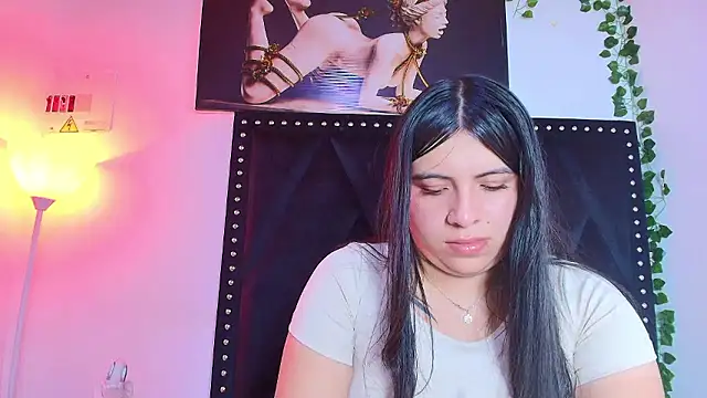 Snapshot of Naia_x chatting on January 17, 2026, 10:35 pm Naia x online show from January 17, 2026, 10:35 pm