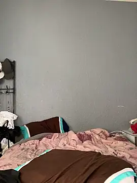 Snapshot of Oscar_Bratz chatting on February 16, 2025, 9:48 pm Oscar Bratz online show from February 16, 2025, 9:48 pm