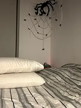 AgnesCampp online show from October 21, 2025, 9:26 pm