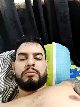 Snapshot of Ethan_Castellano chatting on December 21, 2024, 8:21 pm Ethan Castellano online show from December 21, 2024, 8:21 pm