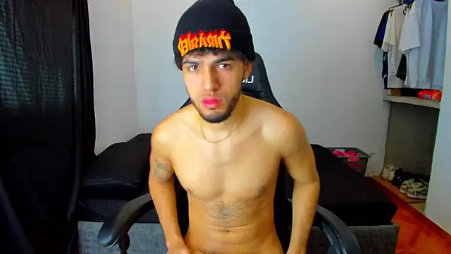 Snapshot of daddy_jhons chatting on March 19, 2025, 3:51 pm daddy jhons online show from March 19, 2025, 3:51 pm