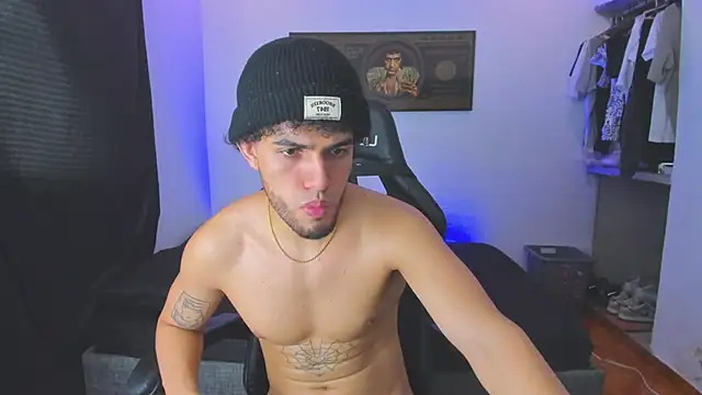 Snapshot of daddy_jhons chatting on September 13, 2025, 6:40 pm daddy jhons online show from September 13, 2025, 6:40 pm