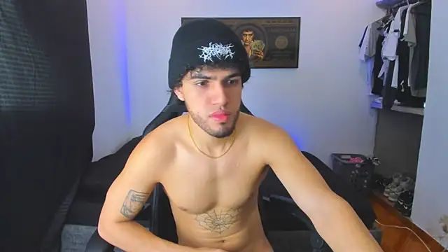 Snapshot of daddy_jhons chatting on October 6, 2025, 5:54 pm daddy jhons online show from October 6, 2025, 5:54 pm