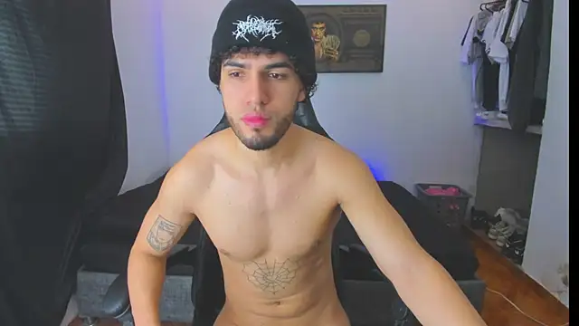 Snapshot of daddy_jhons chatting on October 14, 2025, 4:41 pm daddy jhons online show from October 14, 2025, 4:41 pm