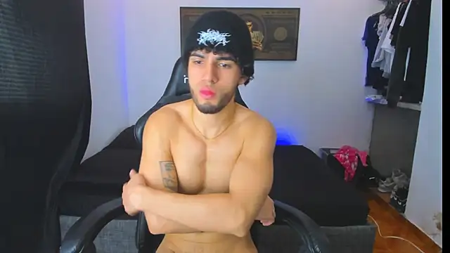 Snapshot of daddy_jhons chatting on November 10, 2025, 4:17 pm daddy jhons online show from November 10, 2025, 4:17 pm