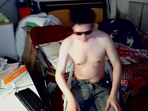 hotkaier online show from April 2, 2026, 7:39 am