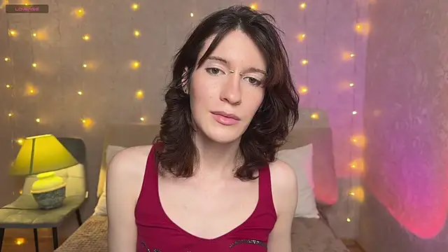 Snapshot of Kolette_Gray chatting on December 15, 2025, 12:42 pm Kolette Gray online show from December 15, 2025, 12:42 pm