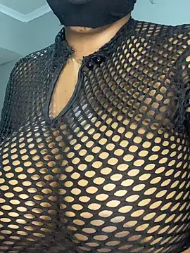 Snapshot of blackshortzbarbie chatting on March 17, 2025, 9:23 pm blackshortzbarbie online show from March 17, 2025, 9:23 pm