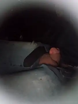 Spunwhiteboy1992 online show from November 15, 2025, 7:05 am