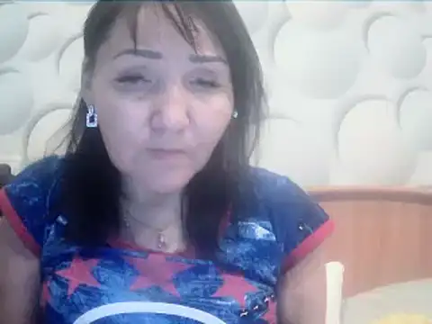 ClaireSunset online show from December 17, 2025, 6:03 pm