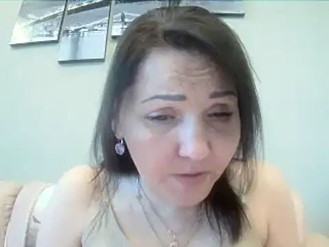 ClaireSunset online show from May 27, 2026, 5:32 pm