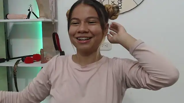 Naomi991 online show from September 23, 2025, 8:34 pm